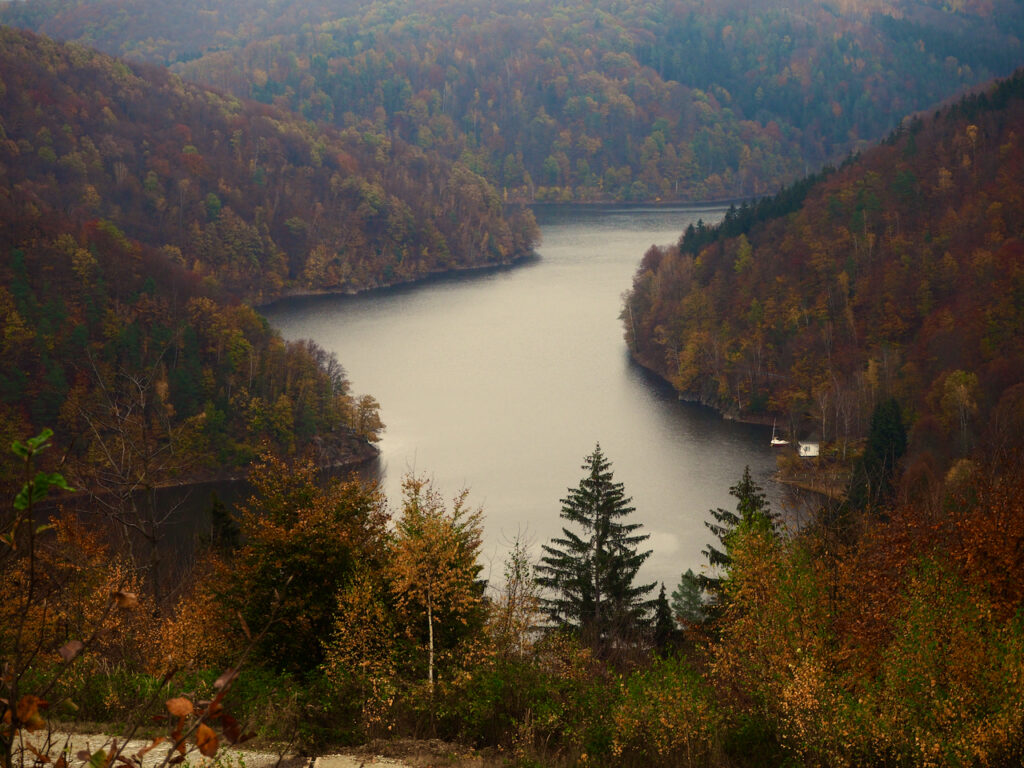 Jesienne Jezioro Bystrzyckie
